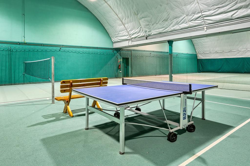 Hotel Tenis Chrzastowice Exterior photo
